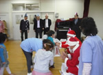 2013年12月24日開催　ロータリー保育園クリスマス訪問報告